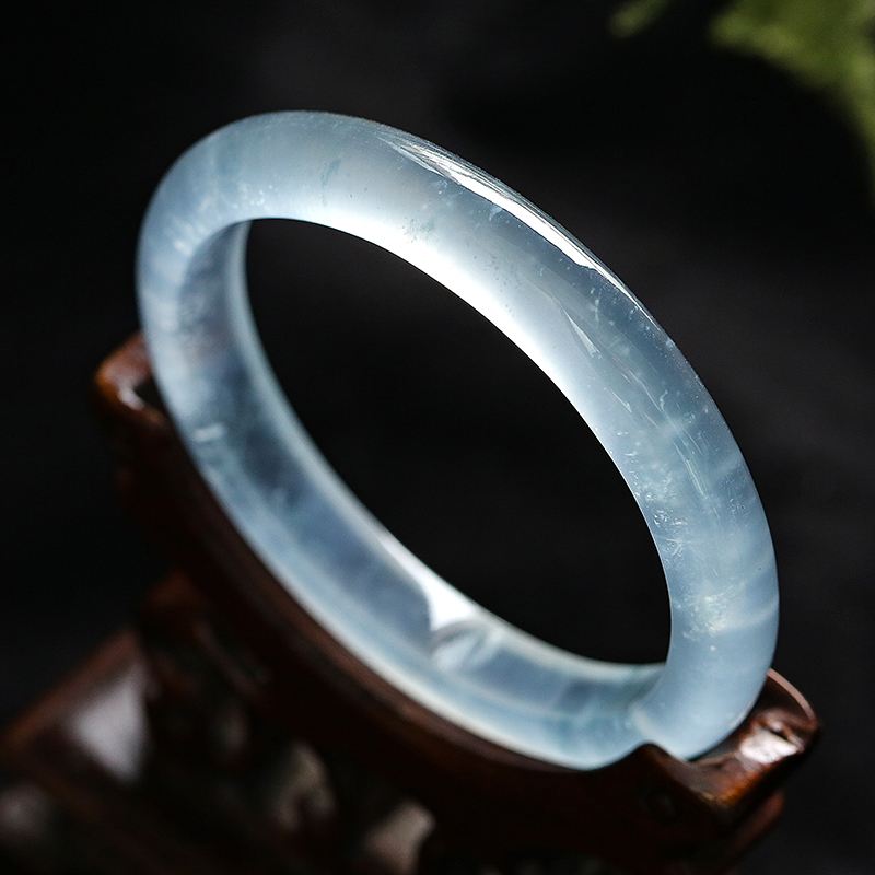 正冰翡翠知识,翡翠正冰原石-第2张图片-翡翠网 正冰翡翠知识,翡翠正冰原石-第2张图片-翡翠网