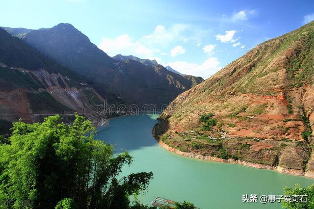 铜陵鉴定翡翠的地方铜陵翡翠原石蓝色-第1张图片-翡翠网 铜陵鉴定翡翠的地方铜陵翡翠原石蓝色-第1张图片-翡翠网