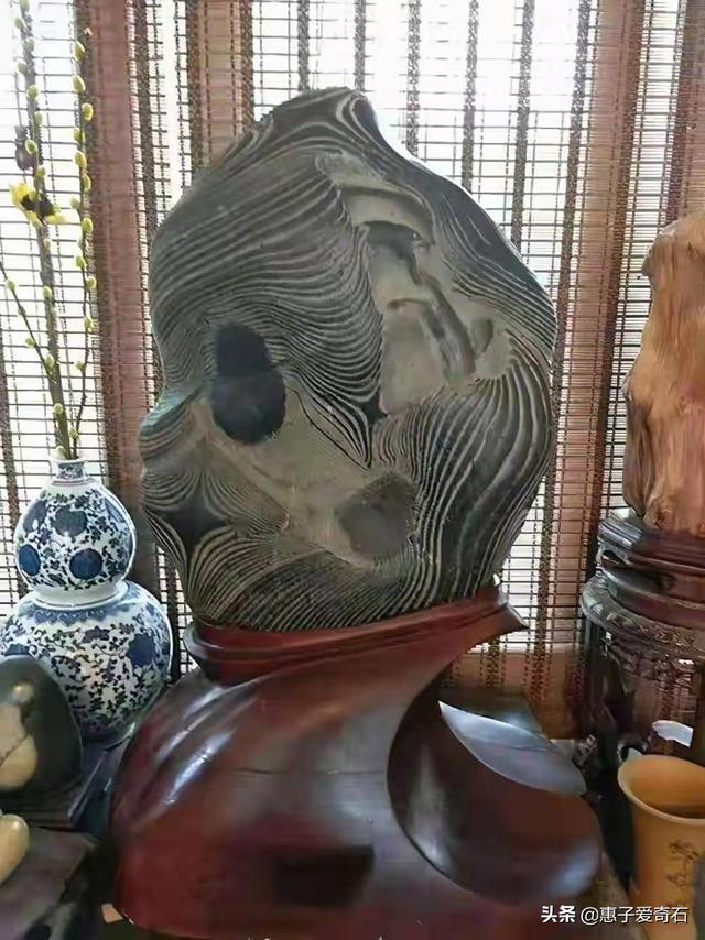 铜陵鉴定翡翠的地方铜陵翡翠原石蓝色-第4张图片-翡翠网 铜陵鉴定翡翠的地方铜陵翡翠原石蓝色-第4张图片-翡翠网