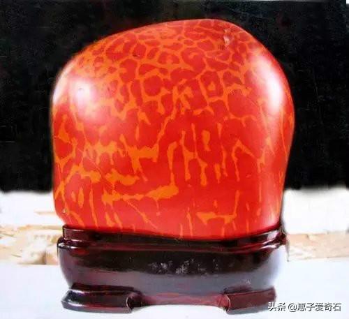 铜陵鉴定翡翠的地方铜陵翡翠原石蓝色-第10张图片-翡翠网 铜陵鉴定翡翠的地方铜陵翡翠原石蓝色-第10张图片-翡翠网