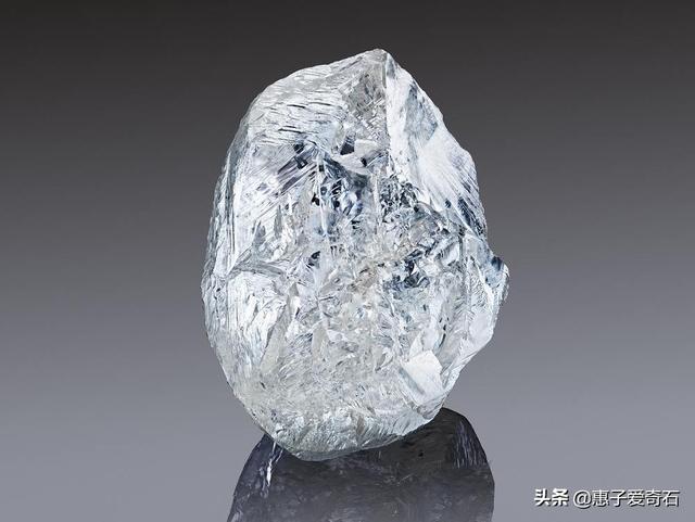 铜陵鉴定翡翠的地方铜陵翡翠原石蓝色-第20张图片-翡翠网 铜陵鉴定翡翠的地方铜陵翡翠原石蓝色-第20张图片-翡翠网