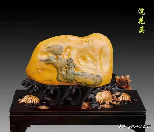 铜陵鉴定翡翠的地方铜陵翡翠原石蓝色-第22张图片-翡翠网 铜陵鉴定翡翠的地方铜陵翡翠原石蓝色-第22张图片-翡翠网