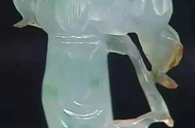 翡翠摆件雕工费,翡翠雕工价格及图片-第7张图片-翡翠网 翡翠摆件雕工费,翡翠雕工价格及图片-第7张图片-翡翠网