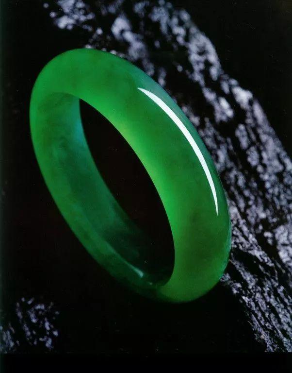 1500万翡翠手镯,1万多的翡翠手镯好吗-第8张图片-翡翠网