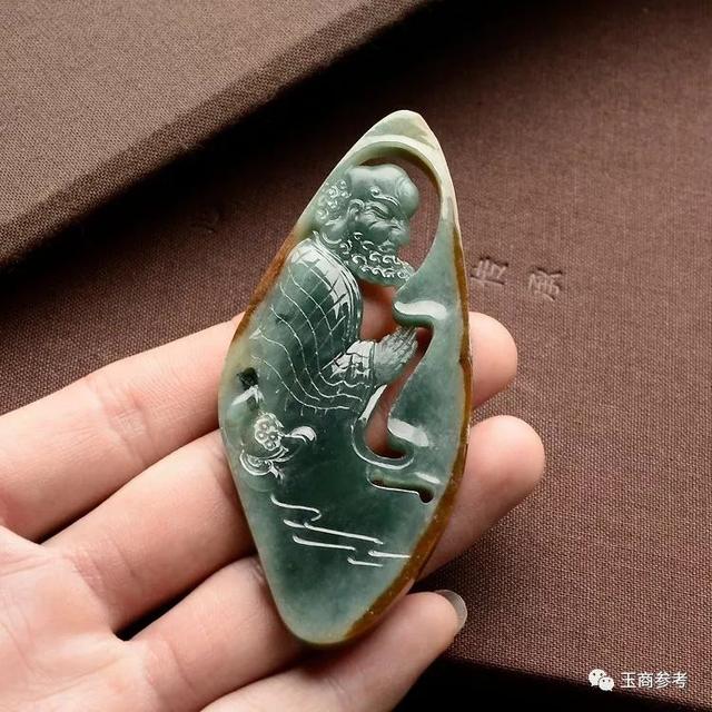 糯冰翡翠手镯美女,糯冰黄翡手镯-第22张图片-翡翠网 糯冰翡翠手镯美女,糯冰黄翡手镯-第22张图片-翡翠网