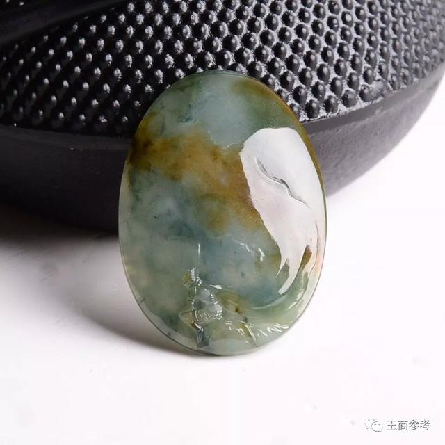 糯冰翡翠手镯美女,糯冰黄翡手镯-第38张图片-翡翠网 糯冰翡翠手镯美女,糯冰黄翡手镯-第38张图片-翡翠网