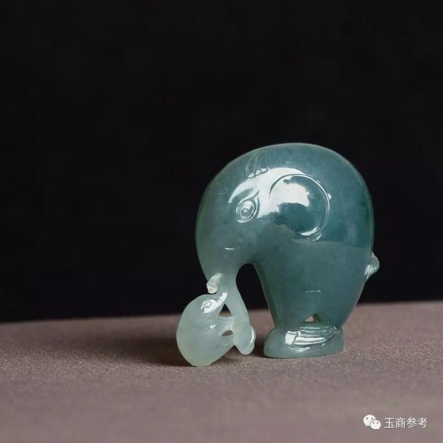 糯冰翡翠手镯美女,糯冰黄翡手镯-第42张图片-翡翠网 糯冰翡翠手镯美女,糯冰黄翡手镯-第42张图片-翡翠网