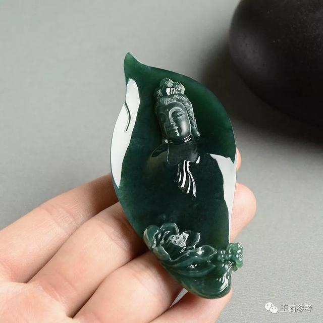 糯冰翡翠手镯美女,糯冰黄翡手镯-第68张图片-翡翠网 糯冰翡翠手镯美女,糯冰黄翡手镯-第68张图片-翡翠网