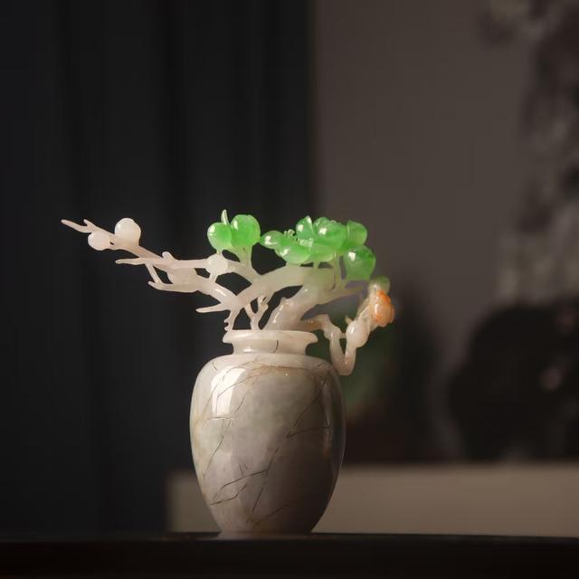 老坑料糯豆种花青翡翠挂件价格冰种好还是糯种翡翠好-第2张图片-翡翠网 老坑料糯豆种花青翡翠挂件价格冰种好还是糯种翡翠好-第2张图片-翡翠网