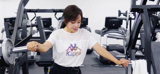 刘晓庆翡翠知识文案刘晓庆紫罗兰翡翠图片-第8张图片-翡翠网 刘晓庆翡翠知识文案刘晓庆紫罗兰翡翠图片-第8张图片-翡翠网