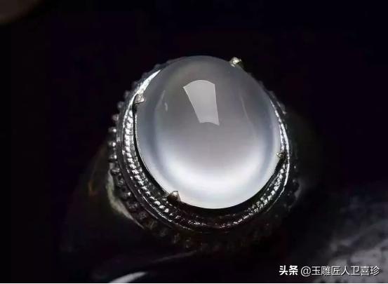 翡翠人是什么颜色翡翠色调知识讲解-第2张图片-翡翠网 翡翠人是什么颜色翡翠色调知识讲解-第2张图片-翡翠网