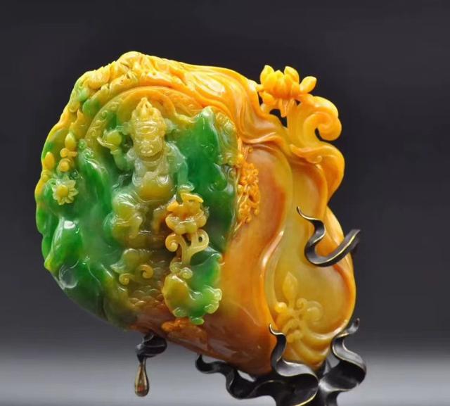 翡翠黄加绿的寓意,翡翠原石黄加绿-第5张图片-翡翠网 翡翠黄加绿的寓意,翡翠原石黄加绿-第5张图片-翡翠网