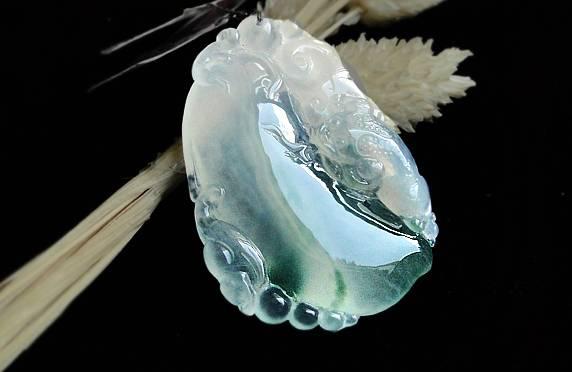 买翡翠口诀,挑选翡翠的水头四个口诀-第5张图片-翡翠网 买翡翠口诀,挑选翡翠的水头四个口诀-第5张图片-翡翠网