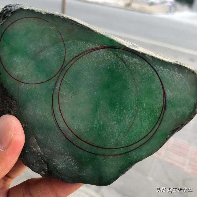 会卡青蛙皮翡翠原石的简单介绍-第6张图片-翡翠网 会卡青蛙皮翡翠原石的简单介绍-第6张图片-翡翠网