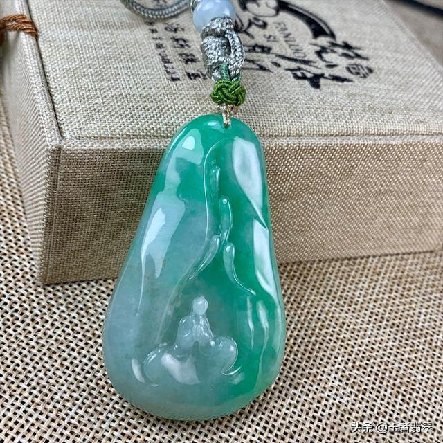 会卡青蛙皮翡翠原石的简单介绍-第11张图片-翡翠网 会卡青蛙皮翡翠原石的简单介绍-第11张图片-翡翠网