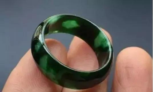 极品玻璃种翡翠价格河南玻璃种翡翠原石花青料-第6张图片-翡翠网 极品玻璃种翡翠价格河南玻璃种翡翠原石花青料-第6张图片-翡翠网