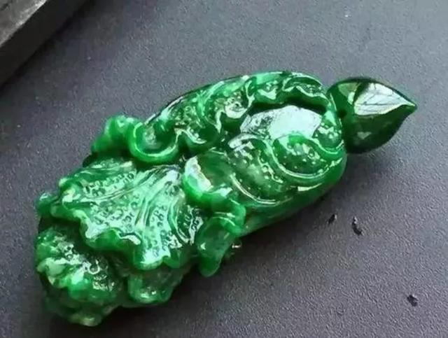 极品玻璃种翡翠价格河南玻璃种翡翠原石花青料-第9张图片-翡翠网 极品玻璃种翡翠价格河南玻璃种翡翠原石花青料-第9张图片-翡翠网