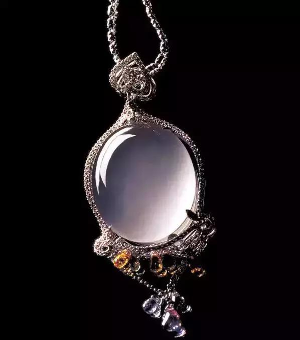 满绿翡翠戒面价格,翡翠飘花越多越值钱吗-第16张图片-翡翠网 满绿翡翠戒面价格,翡翠飘花越多越值钱吗-第16张图片-翡翠网