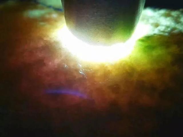 翡翠原石抛光有哪些好处翡翠和玉哪个养人-第2张图片-翡翠网 翡翠原石抛光有哪些好处翡翠和玉哪个养人-第2张图片-翡翠网