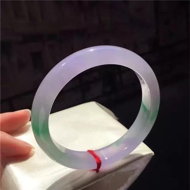 翡翠原石抛光有哪些好处翡翠和玉哪个养人-第7张图片-翡翠网 翡翠原石抛光有哪些好处翡翠和玉哪个养人-第7张图片-翡翠网