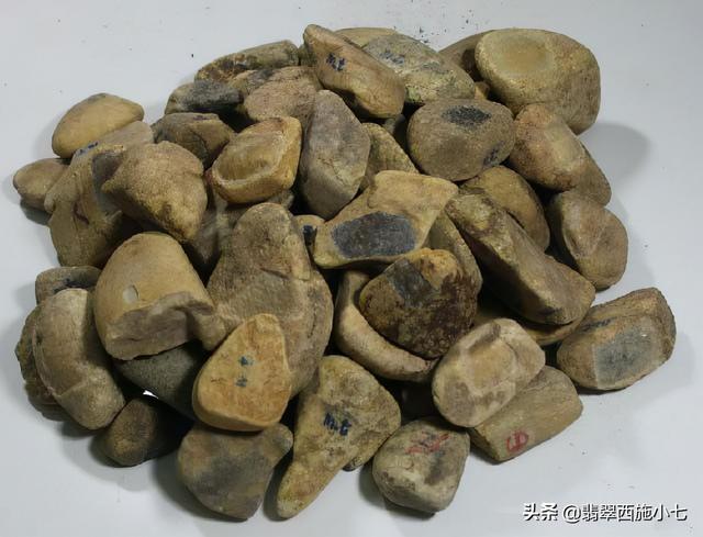 翡翠原石哪里好东莞原石翡翠在哪里-第5张图片-翡翠网 翡翠原石哪里好东莞原石翡翠在哪里-第5张图片-翡翠网