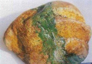 蟒翡翠原石的简单介绍-第3张图片-翡翠网 蟒翡翠原石的简单介绍-第3张图片-翡翠网