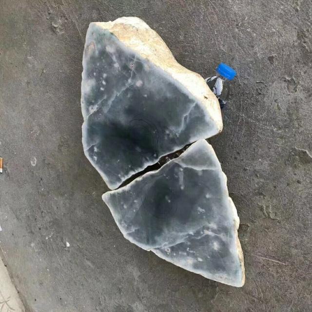 翡翠赌石知识书籍,原石翡翠毛料-第3张图片-翡翠网 翡翠赌石知识书籍,原石翡翠毛料-第3张图片-翡翠网