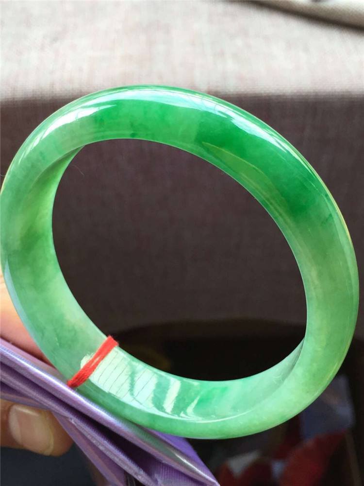 缅甸翡翠的基本知识的简单介绍-第1张图片-翡翠网