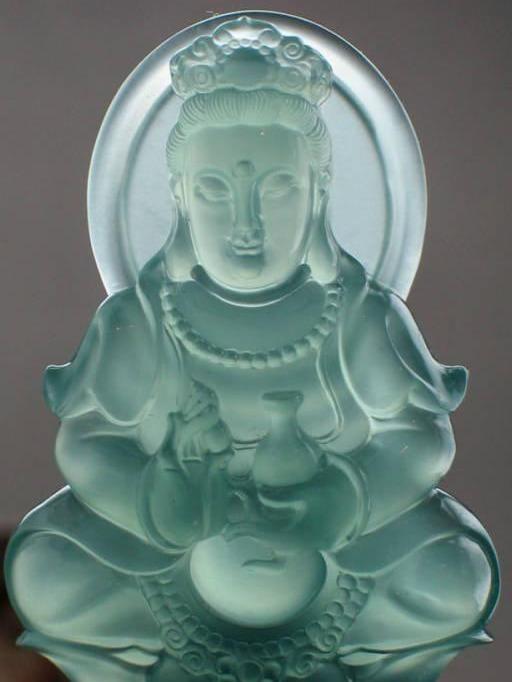 翡翠摆件多采用的工艺有雕翡翠工艺品知识-第5张图片-翡翠网 翡翠摆件多采用的工艺有雕翡翠工艺品知识-第5张图片-翡翠网