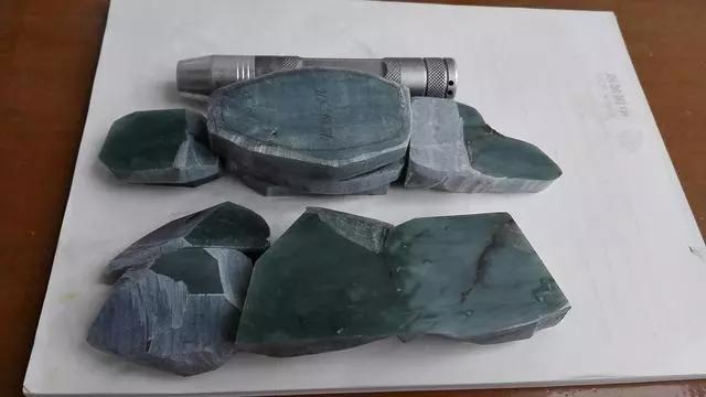 包含翡翠原石家里怎么打磨的词条-第3张图片-翡翠网 包含翡翠原石家里怎么打磨的词条-第3张图片-翡翠网