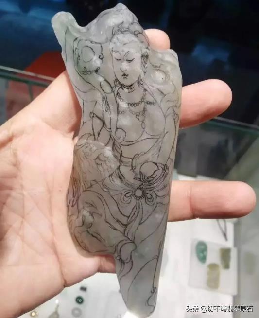 玉石原石放在家里风水,翡翠原石摆件-第5张图片-翡翠网 玉石原石放在家里风水,翡翠原石摆件-第5张图片-翡翠网