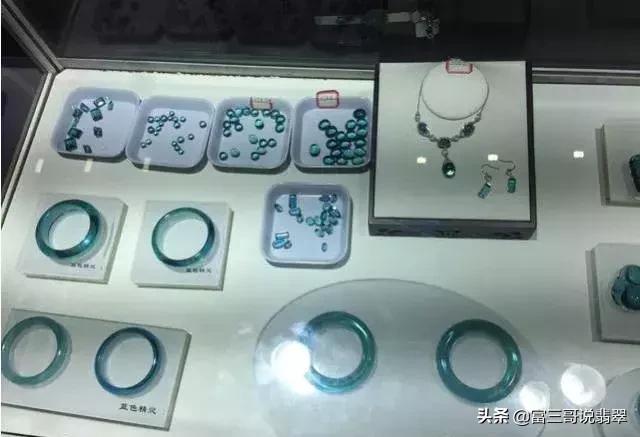 玻璃手镯和玉手镯的区别,玻璃翡翠手镯价格-第12张图片-翡翠网 玻璃手镯和玉手镯的区别,玻璃翡翠手镯价格-第12张图片-翡翠网