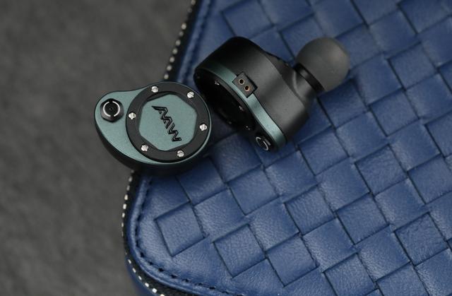 翡翠喷价格6元一颗的玉珠子真假-第8张图片-翡翠网 翡翠喷价格6元一颗的玉珠子真假-第8张图片-翡翠网