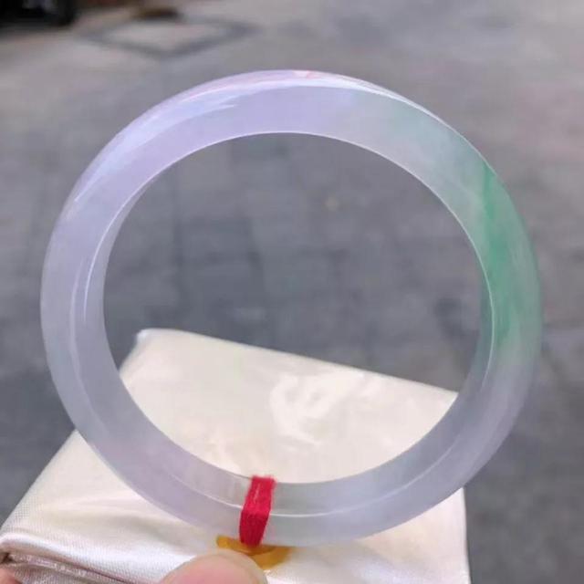 关于翡翠原石出春什么意思的信息-第5张图片-翡翠网 关于翡翠原石出春什么意思的信息-第5张图片-翡翠网