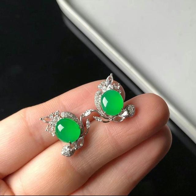 女士珠宝首饰图片,玉石首饰图片-第9张图片-翡翠网 女士珠宝首饰图片,玉石首饰图片-第9张图片-翡翠网