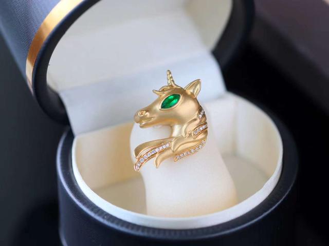 女士珠宝首饰图片,玉石首饰图片-第10张图片-翡翠网 女士珠宝首饰图片,玉石首饰图片-第10张图片-翡翠网