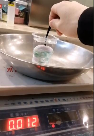 测量翡翠密度物理知识解释,玛瑙的密度是多少-第4张图片-翡翠网 测量翡翠密度物理知识解释,玛瑙的密度是多少-第4张图片-翡翠网