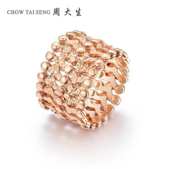 周六福珠宝手镯,翡翠手镯价格一般多少-第1张图片-翡翠网 周六福珠宝手镯,翡翠手镯价格一般多少-第1张图片-翡翠网