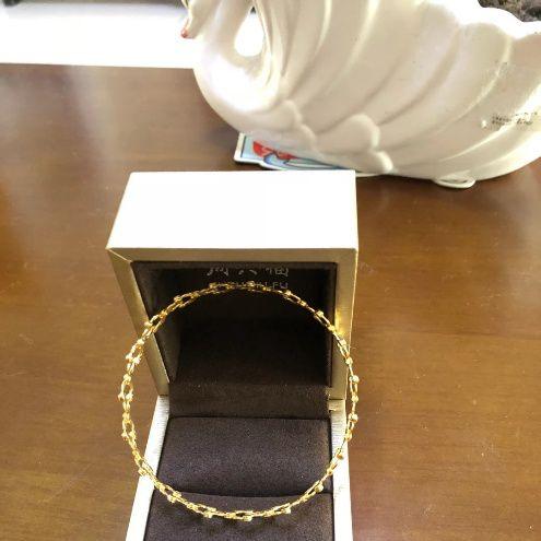 周六福珠宝手镯,翡翠手镯价格一般多少-第4张图片-翡翠网 周六福珠宝手镯,翡翠手镯价格一般多少-第4张图片-翡翠网