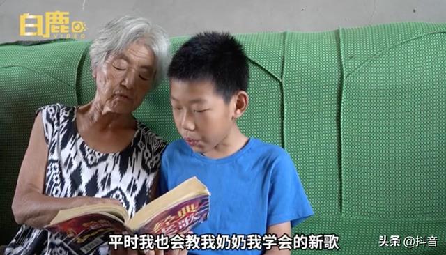 f2代茄子抖音,富二代f2抖音app茄子-第1张图片-翡翠网 f2代茄子抖音,富二代f2抖音app茄子-第1张图片-翡翠网