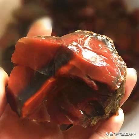 甘肃大翡翠原石,甘肃哪里加工翡翠原石-第8张图片-翡翠网 甘肃大翡翠原石,甘肃哪里加工翡翠原石-第8张图片-翡翠网