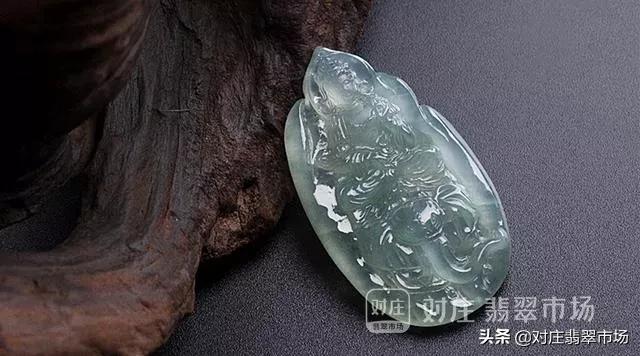 翡翠趣味知识什么是好翡翠-第7张图片-翡翠网 翡翠趣味知识什么是好翡翠-第7张图片-翡翠网