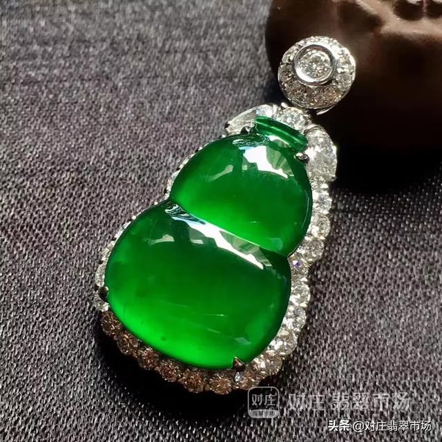 翡翠趣味知识什么是好翡翠-第18张图片-翡翠网 翡翠趣味知识什么是好翡翠-第18张图片-翡翠网