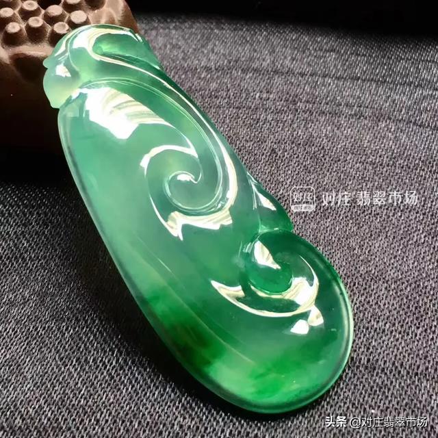 翡翠趣味知识什么是好翡翠-第20张图片-翡翠网 翡翠趣味知识什么是好翡翠-第20张图片-翡翠网