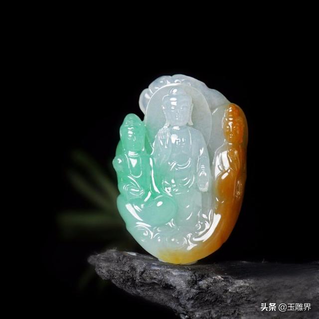 关于三色翡翠吊坠价格的信息-第2张图片-翡翠网 关于三色翡翠吊坠价格的信息-第2张图片-翡翠网