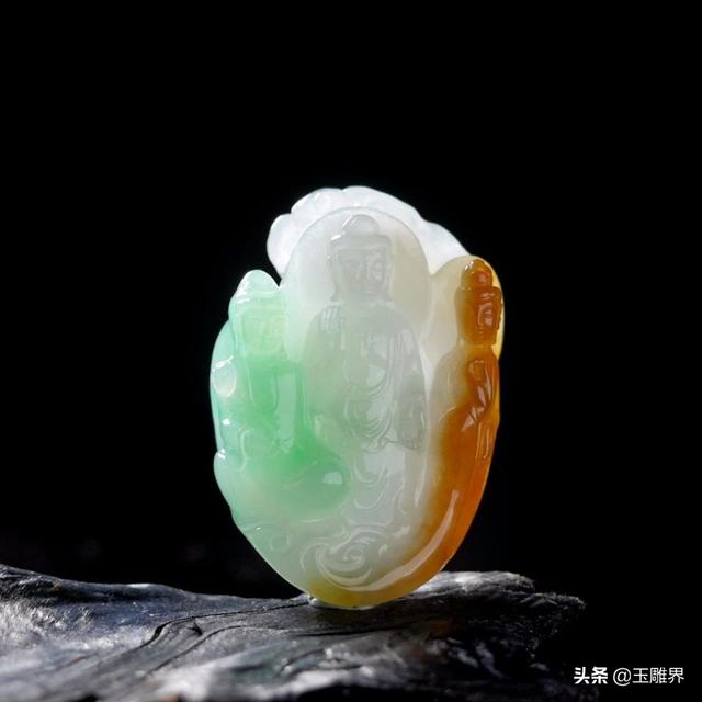 关于三色翡翠吊坠价格的信息-第5张图片-翡翠网 关于三色翡翠吊坠价格的信息-第5张图片-翡翠网