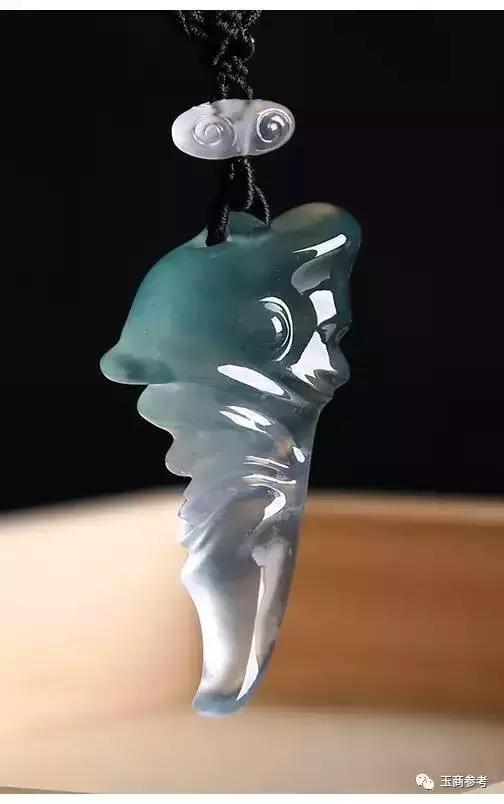 翡翠随形原石挂件流行趋势的简单介绍-第7张图片-翡翠网 翡翠随形原石挂件流行趋势的简单介绍-第7张图片-翡翠网