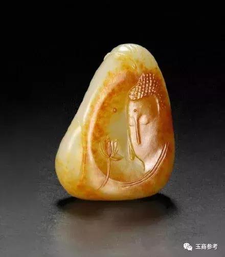 翡翠随形原石挂件流行趋势的简单介绍-第30张图片-翡翠网 翡翠随形原石挂件流行趋势的简单介绍-第30张图片-翡翠网