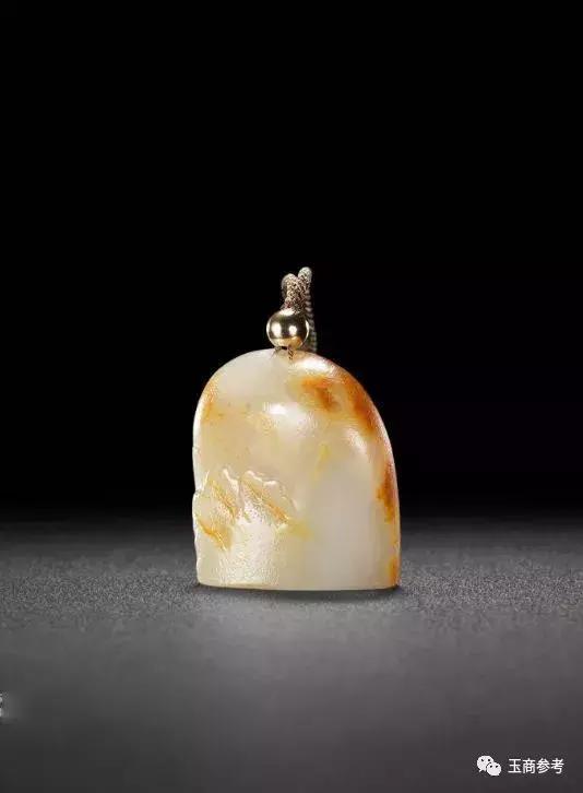 翡翠随形原石挂件流行趋势的简单介绍-第34张图片-翡翠网 翡翠随形原石挂件流行趋势的简单介绍-第34张图片-翡翠网