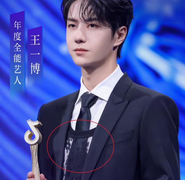 抖音最火图片朋友圈,抖音心动之夜直播-第4张图片-翡翠网 抖音最火图片朋友圈,抖音心动之夜直播-第4张图片-翡翠网